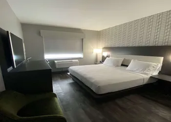 Best Western Plus City Line Hotel hotel thumbnail 7