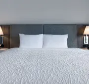 Hampton Inn & Suites by Hilton Burlington Toronto hotel detail image 3