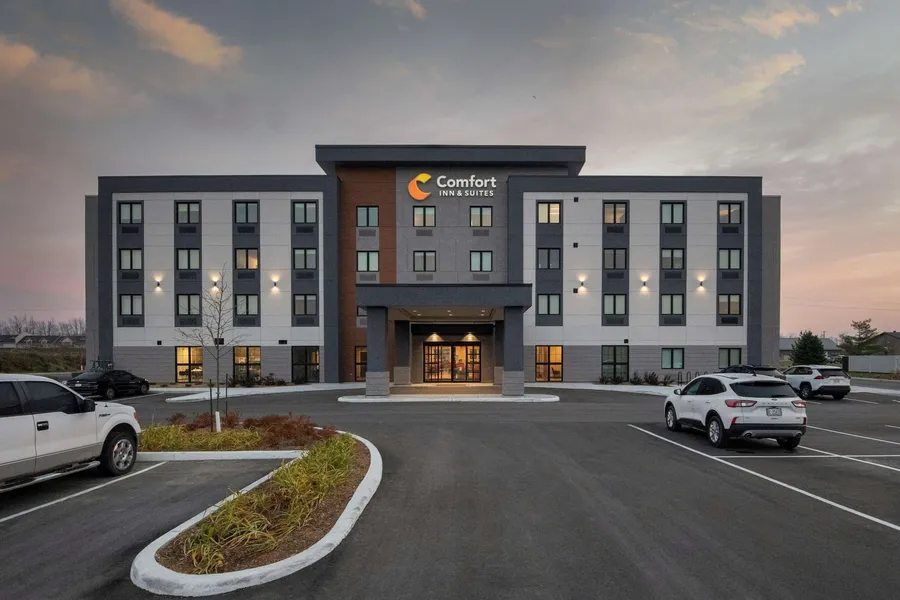 Comfort Inn & Suites hotel detail image 2