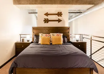 Cozy Atlantic Station Midtown Loft hotel thumbnail 8