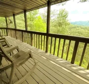 Hillbilly Hilton 2 Bedroom Chalet hotel detail image 4