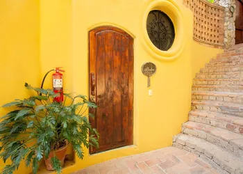 Villa Amor hotel thumbnail 2