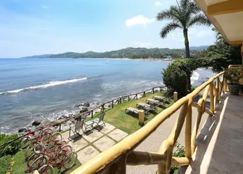 Villa Amor hotel thumbnail 3