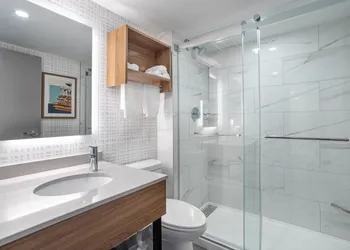 Hampton Inn by Hilton Montreal East Anjou hotel thumbnail 8