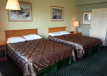 Hunters Hot Springs Resort hotel thumbnail 8