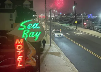 Searay Motel hotel thumbnail 8