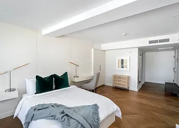 Sonder by Marriott Bonvoy La Galerie hotel thumbnail 3