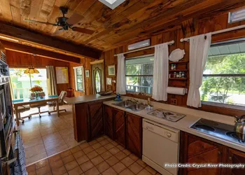 Riverfront Treetop Bungalow hotel thumbnail 5