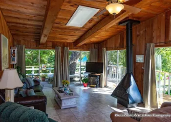 Riverfront Treetop Bungalow hotel thumbnail 6