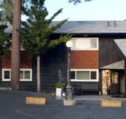 Sierra Blue Hotel & Swim Club hotel detail image 4