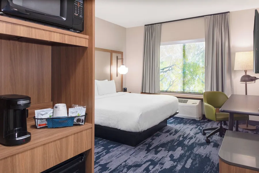 Fairfield Inn & Suites by Marriott Medford hotel detail image 6