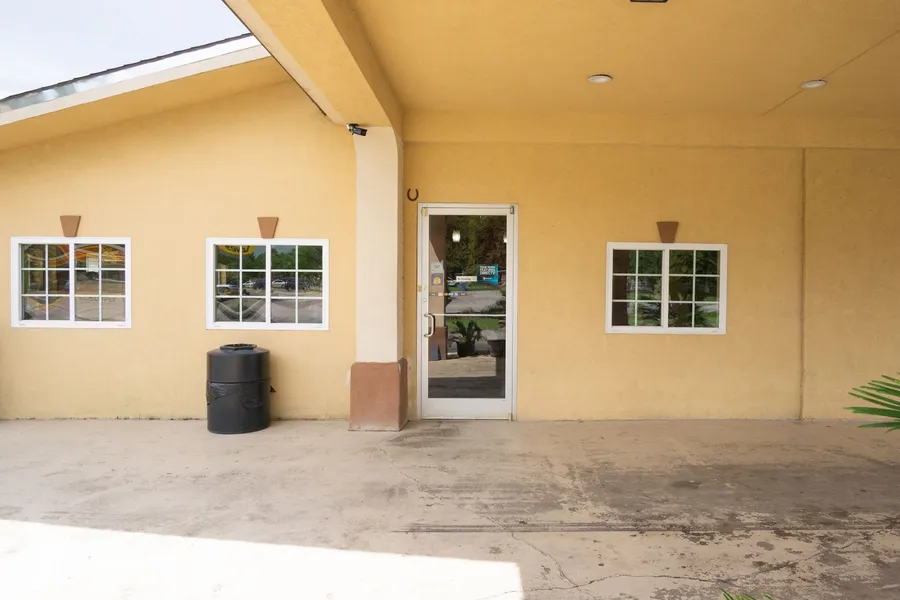 Woodridge Inn and Suites hotel detail image 2