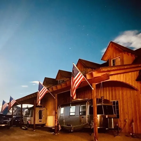 Navajo Peak Lodge hotel detail image 6