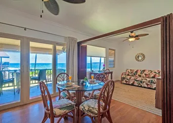Hanalei Colony Resort J3 - steps to the sand oceanfront views all around! hotel thumbnail 7