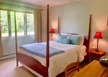 G2 Sunny and homey Fairway Village Townhome right on the Omni Mount Washington Hotel golf course hotel thumbnail 5