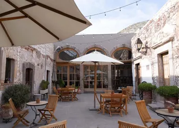 Casa Grande hotel thumbnail 4