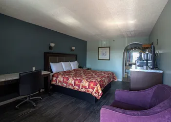 Excel Inn & Suites hotel thumbnail 2