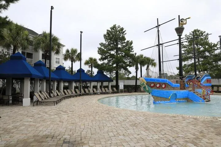 Unit at the Sheraton Broadway Plantation hotel detail image 6