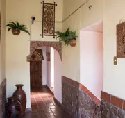 Las Cuatro Puertas hotel detail image 5