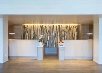 Hutchinson Shores Resort & Spa hotel thumbnail 5