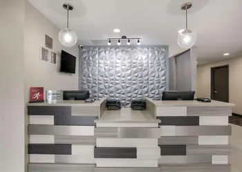 Executive Residency Bronx hotel thumbnail 4