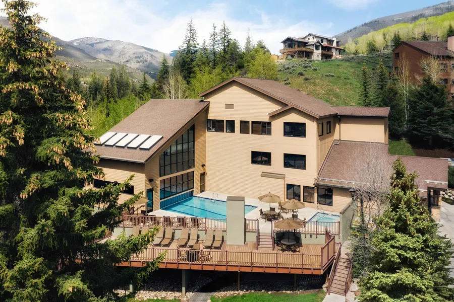Marriott's StreamSide Douglas at Vail hotel detail image 2