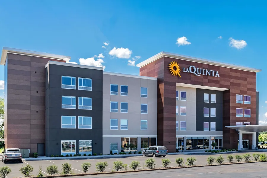 La Quinta Suites by Wyndham South Bend Notre Dame Area hotel detail image 2