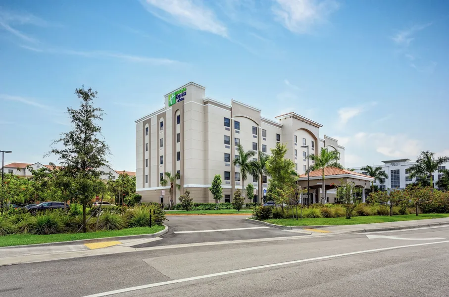 Holiday Inn Express and Suites Miramar by IHG hotel detail image 2