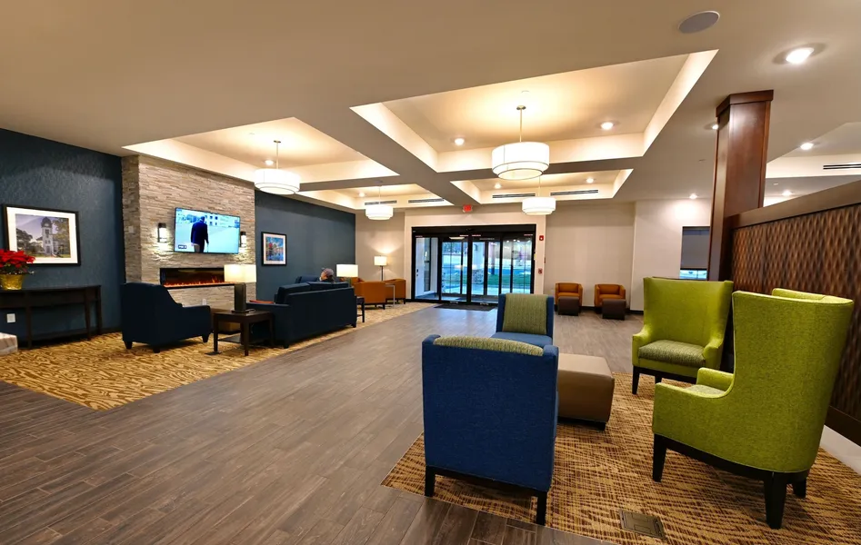 Comfort Suites Newnan hotel detail image 6