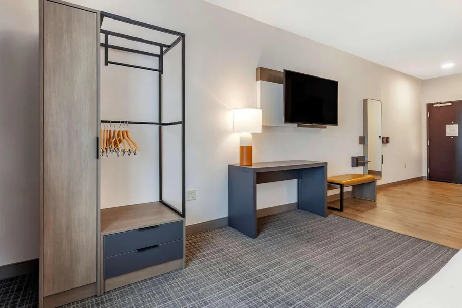 Comfort Suites Cottage Grove – Madison hotel detail image 2