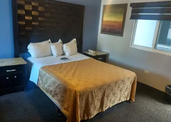 Hotel Suites Royal hotel thumbnail 6