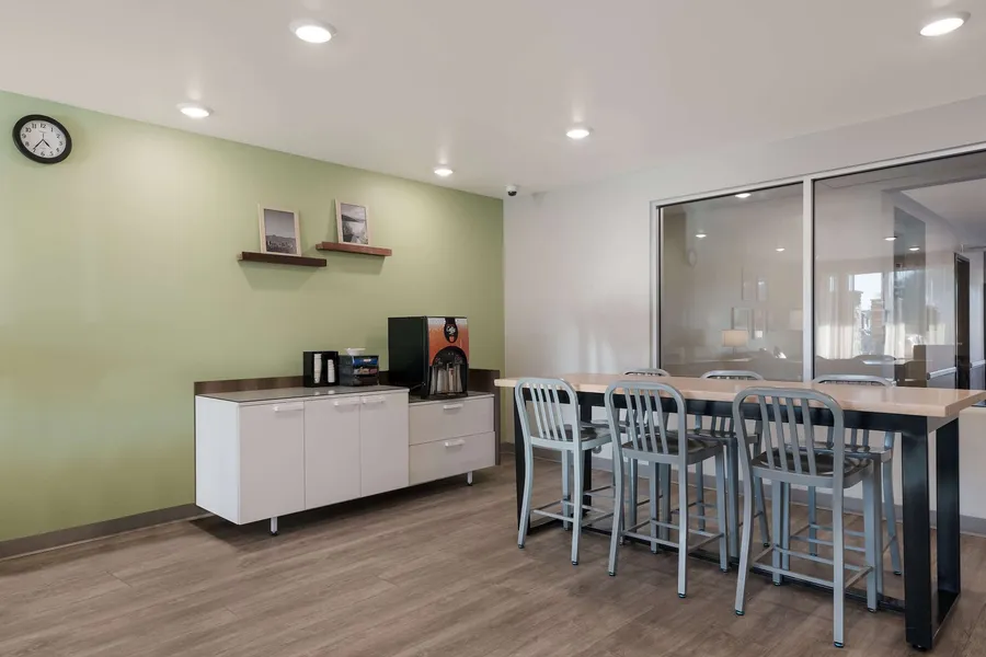 WoodSpring Suites Phoenix-Deer Valley hotel detail image 6