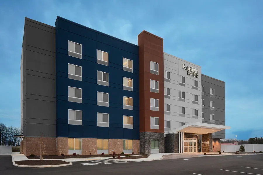 Fairfield Inn & Suites by Marriott Stony Creek hotel detail image 2