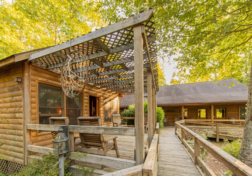 Mount Mitchell Eco Retreat hotel detail image 2