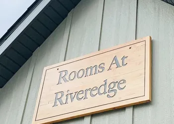 Rooms at Riveredge hotel thumbnail 2