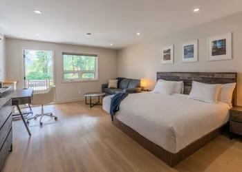 Rooms at Riveredge hotel thumbnail 3