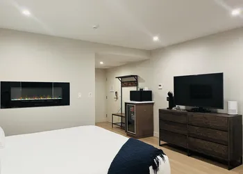 Rooms at Riveredge hotel thumbnail 6
