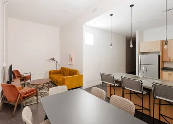 Sonder by Marriott Bonvoy The Gallier Apartments CBD hotel thumbnail 2