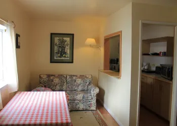 The Orca Inn hotel thumbnail 8