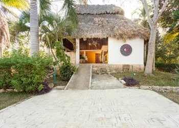 Villas del Angel hotel thumbnail 5