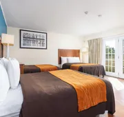 Coach House Inn hotel detail image 5