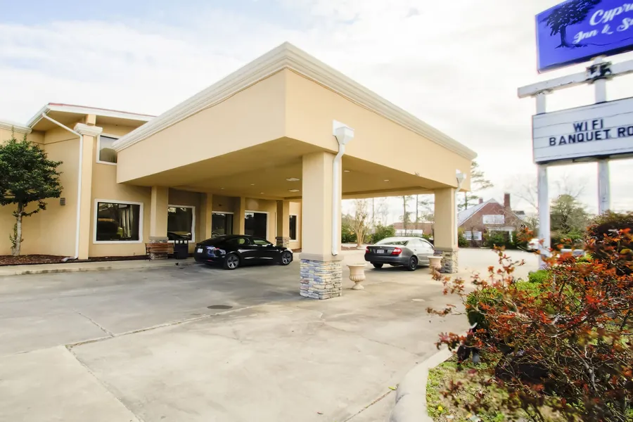 Cypress Inn & Suites Washington - Chocowinity NC By OYO hotel detail image 2