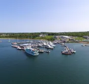 Champlin's Marina & Resort hotel detail image 4
