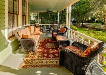 Camellia Rose Inn- Luxury King Room hotel thumbnail 3