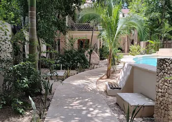Hotel Refugio 41 hotel thumbnail 6