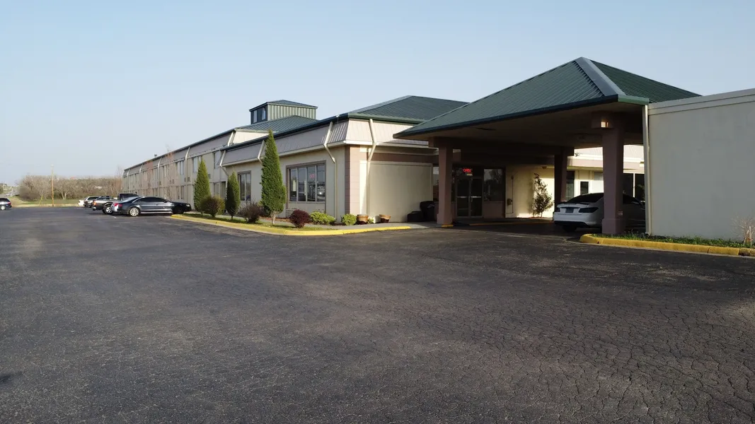 USA Inn Junction City Near Fort Riley hotel detail image 2