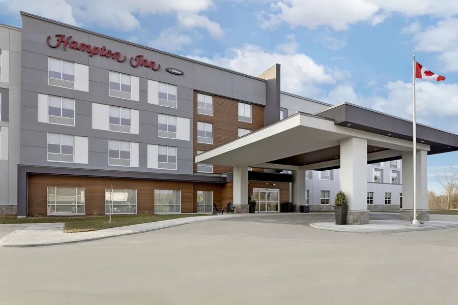 Hampton Inn By Hilton Cornwall hotel detail image 2