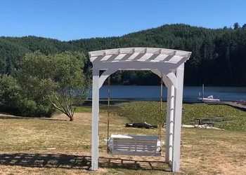 Lakeshore Lodge hotel thumbnail 3