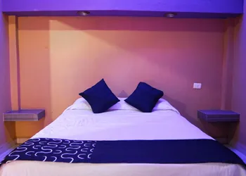 OYO Hotel Oasis hotel thumbnail 4