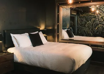 Hotel Crocodile & Crocodile Music Venue hotel thumbnail 3